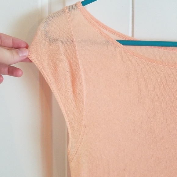 Peach, slightly see through,  cap sleeve blouse - Picture 5 of 6